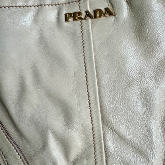 Prada leather handbag/clutch with removable chain handle - Picture 7 of 9